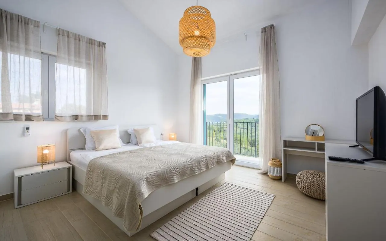 Motovun View Villa